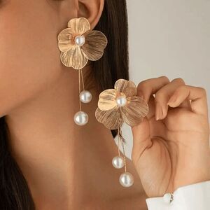 Boho Western Pearl Flower Dangle Earrings